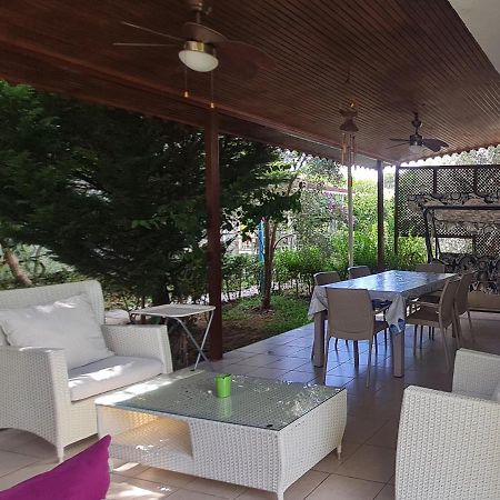 Triblex Villa I Private Beach I Walking Distance To The Sea 300 Meters Side Exterior foto